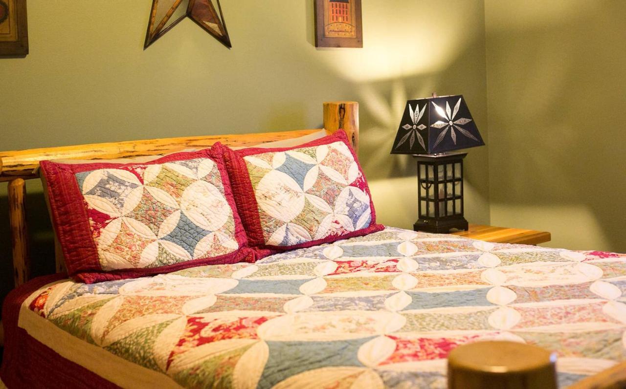 Blessing Lodge By Amish Country Lodging Berlin Extérieur photo